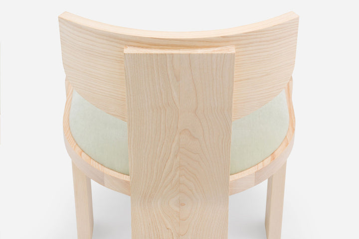 WHITE OILED ASH & BYRAM 0921