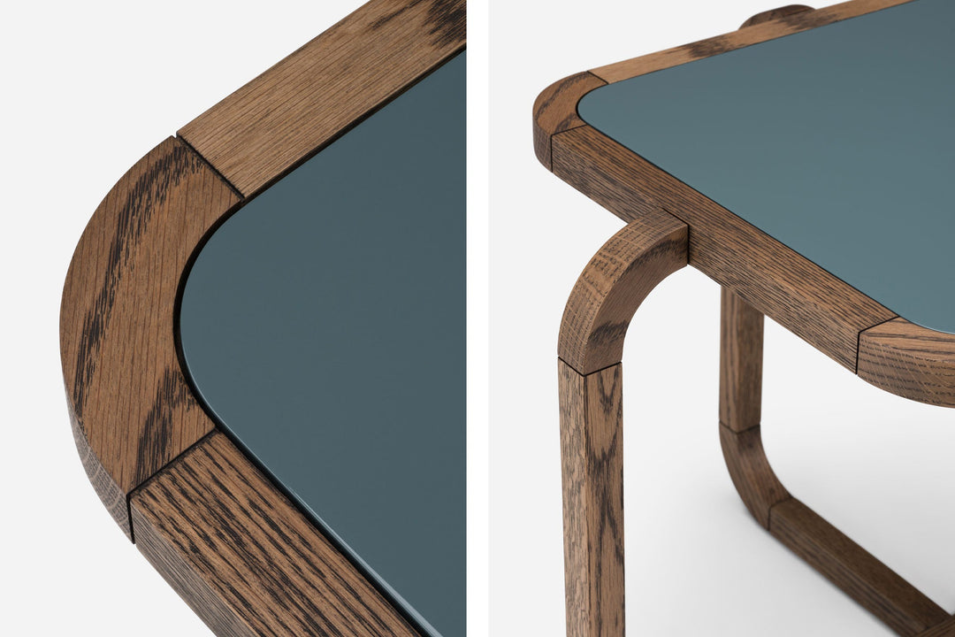 BLACK OILED OAK & BAY GLOSS HDF (MODEL: M)