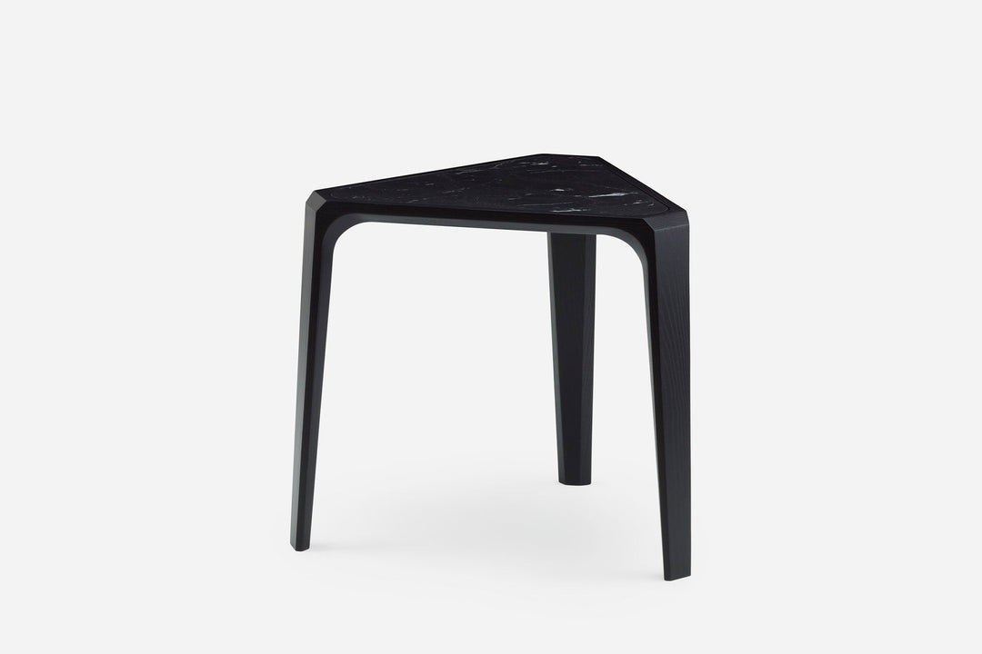 BLACK STAINED ASH & BLACK MARQUINA MARBLE