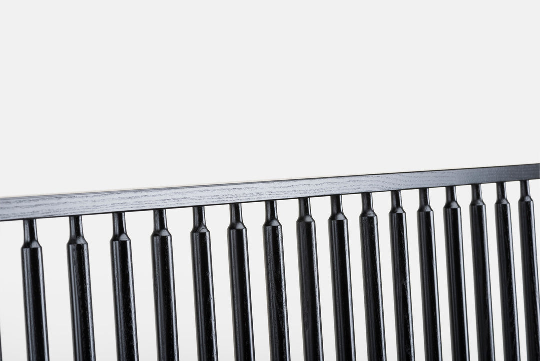 BLACK PAINTED ASH (+ OPTIONAL SEAT PAD IN BLACK NATURAL GRAIN LEATHER)