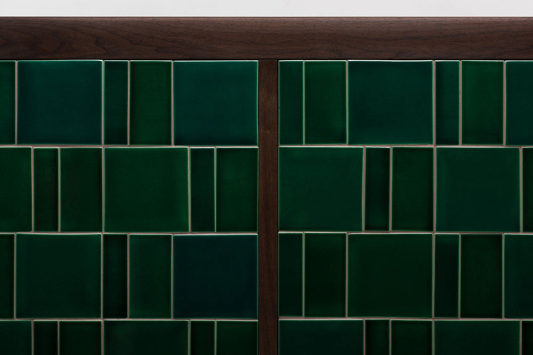 BLACK OILED WALNUT & GREEN TILE (MODEL: L)