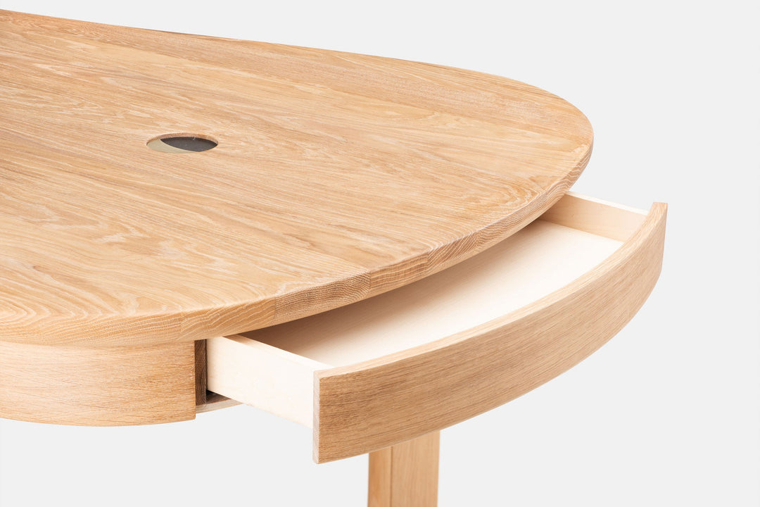 WHITE OILED OAK & BLACK MARQUINA MARBLE