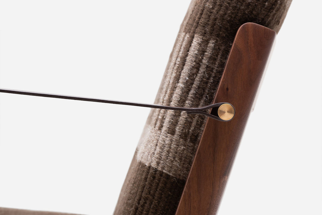 DANISH OILED WALNUT & CASTANHO / RUSSO MANTA LIDO