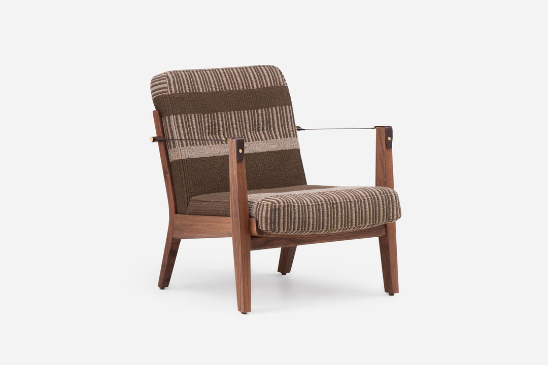 DANISH OILED WALNUT & CASTANHO / RUSSO MANTA LIDO