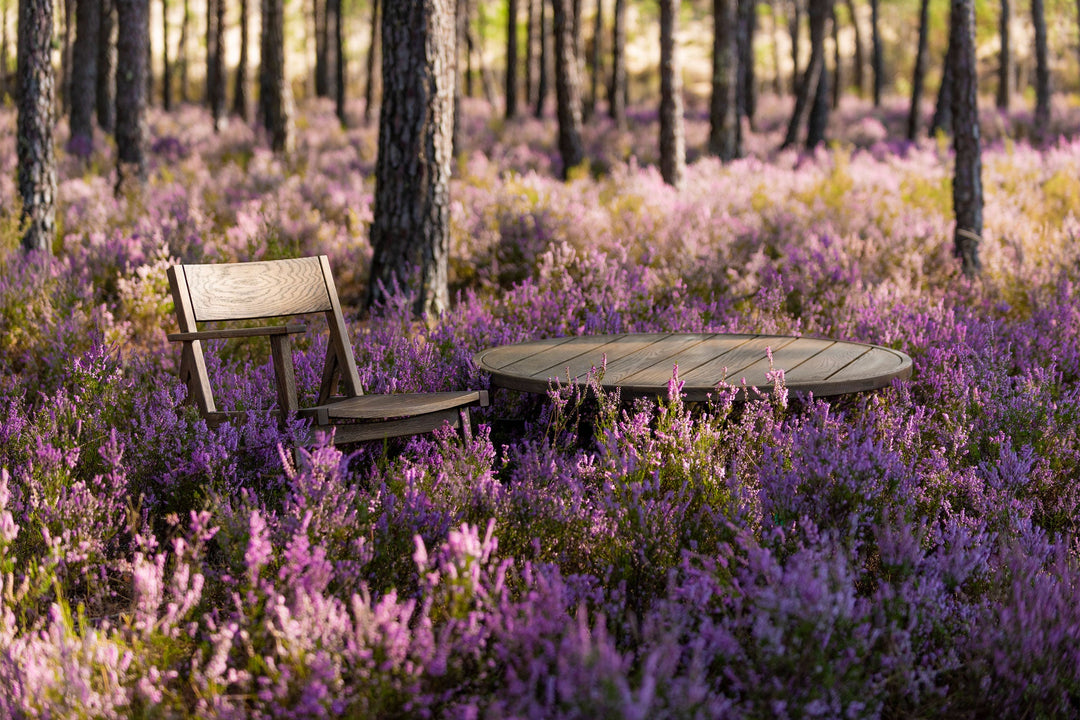 BLACK OILED EUROPEAN OAK (+ 98.6°F OUTDOOR COFFEE TABLE)