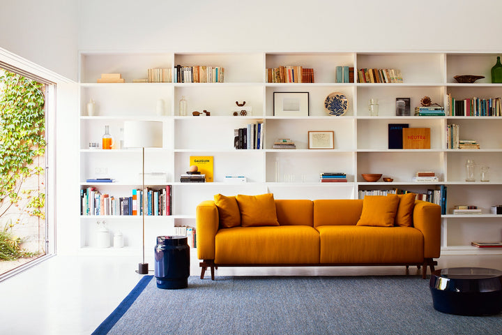 BLACK GLOSS FIBREGLASS (+ SOFA EIGHT, LIANOU STOOL)