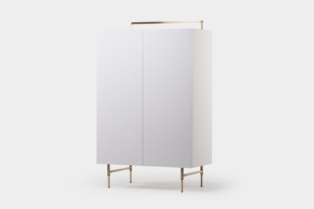 WHITE OILED OAK & WHITE GLOSS HDF & BRUSHED BRASS